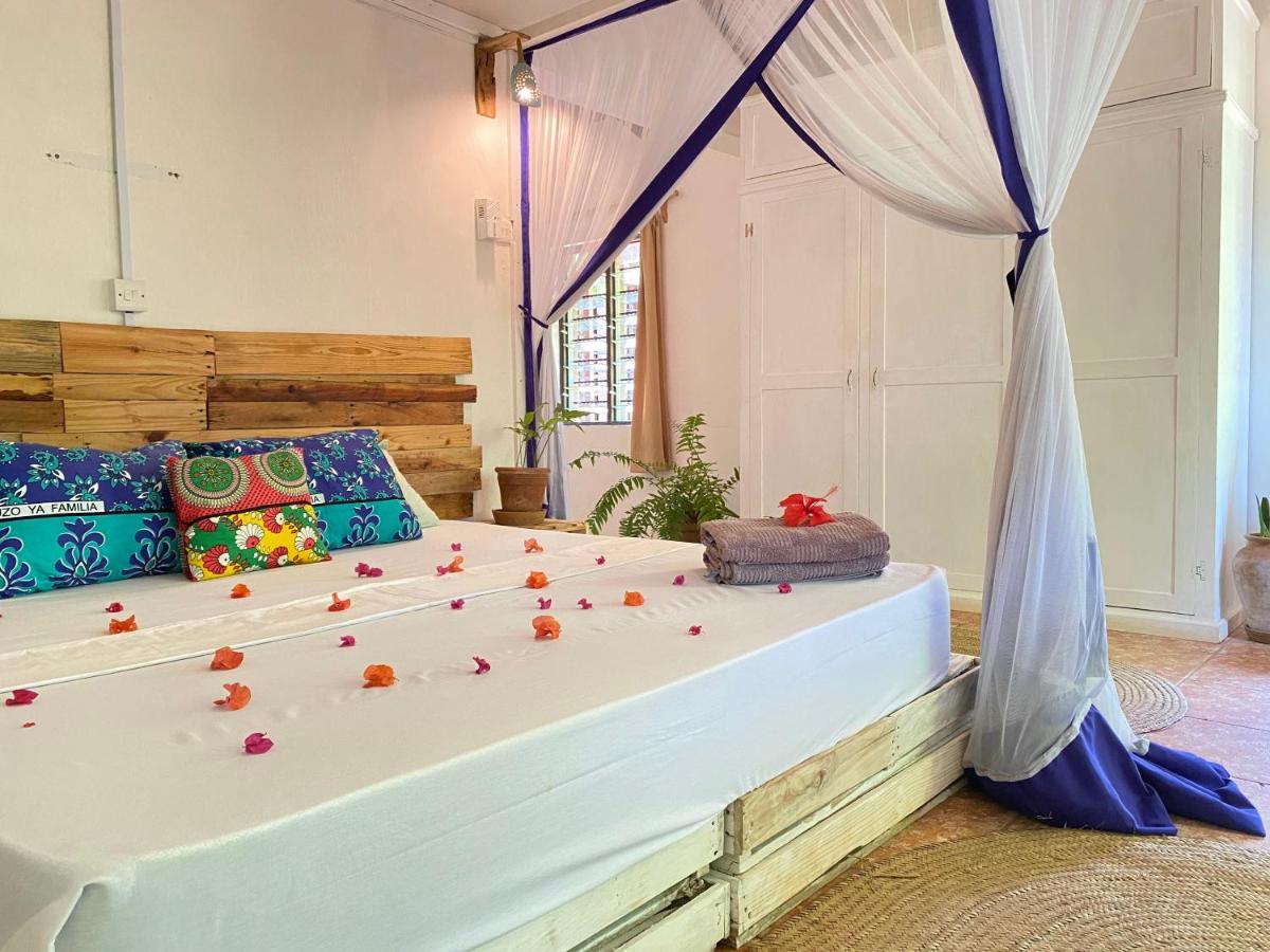 Salty'S Kitesurf Village Kilifi Ngoại thất bức ảnh