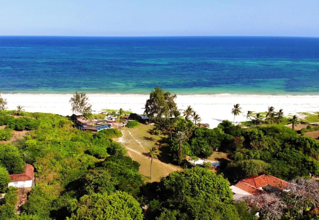 Salty'S Kitesurf Village Kilifi Ngoại thất bức ảnh