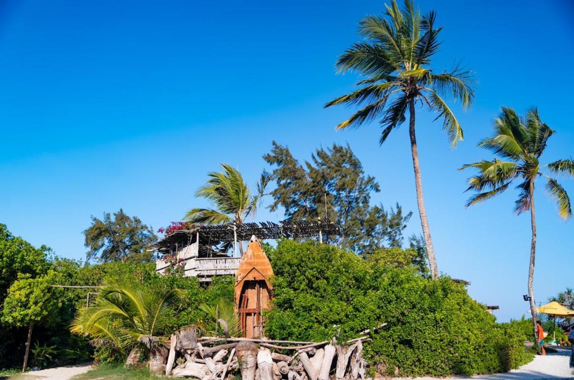 Salty'S Kitesurf Village Kilifi Ngoại thất bức ảnh